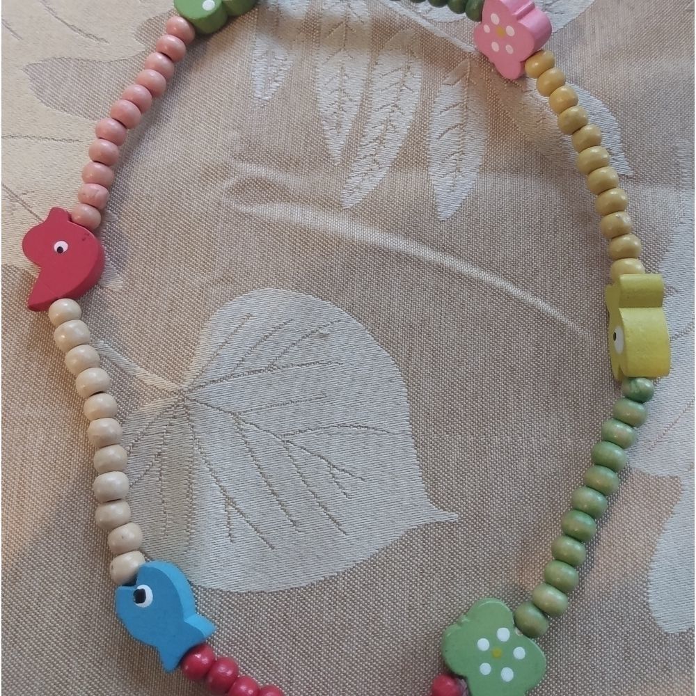 Nursery rhymes wooden‎ necklace